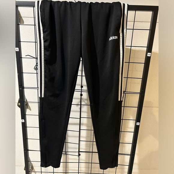 Adidas Black Soccer Pants - Performance Fit for Active Play - Picture 1 of 5